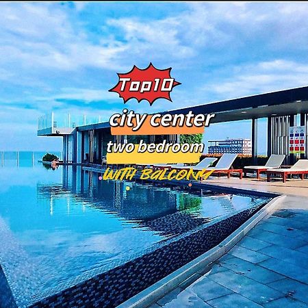 The Base Seaview Holiday Inn Патая Екстериор снимка
