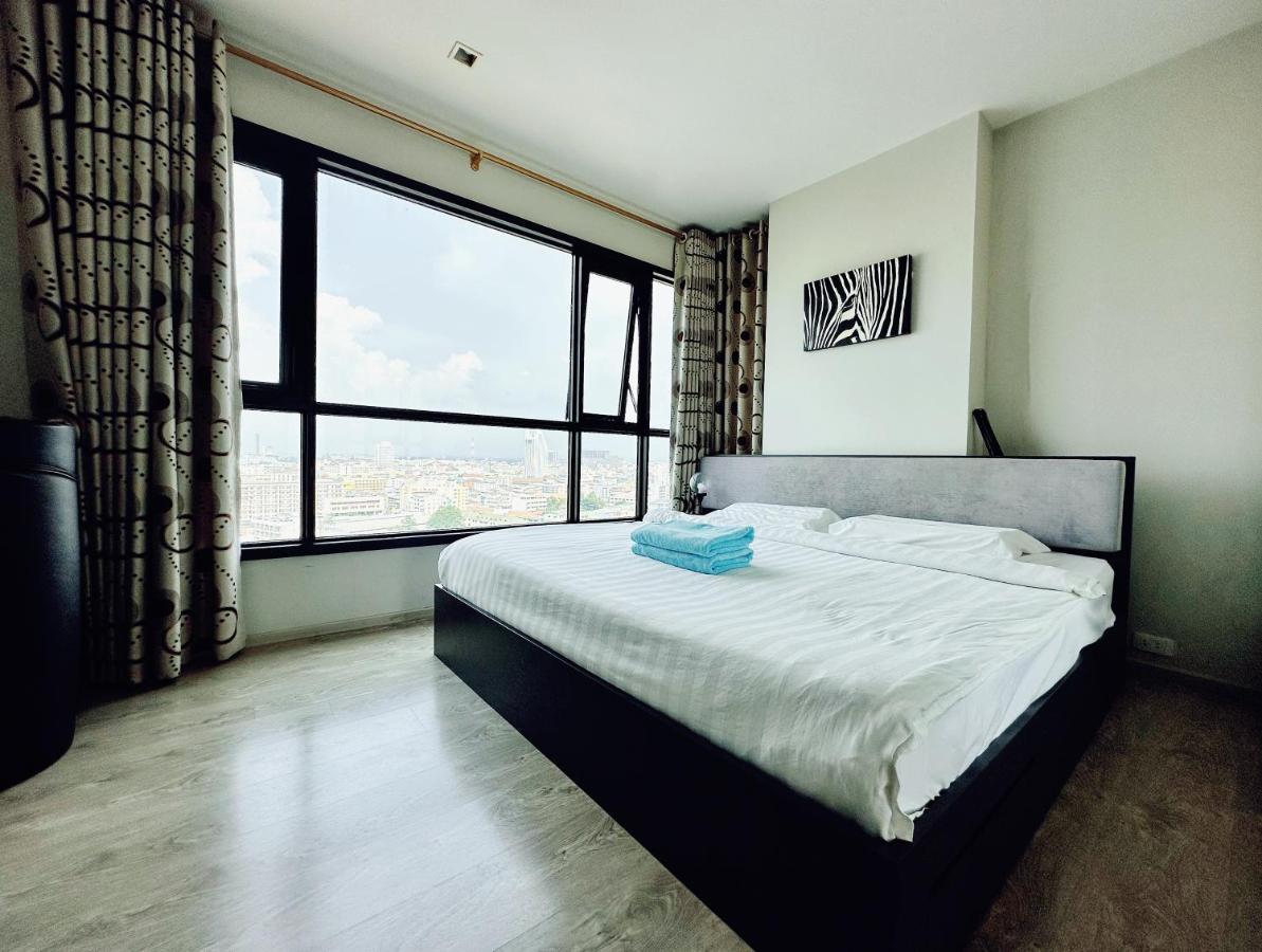 The Base Seaview Holiday Inn Патая Екстериор снимка