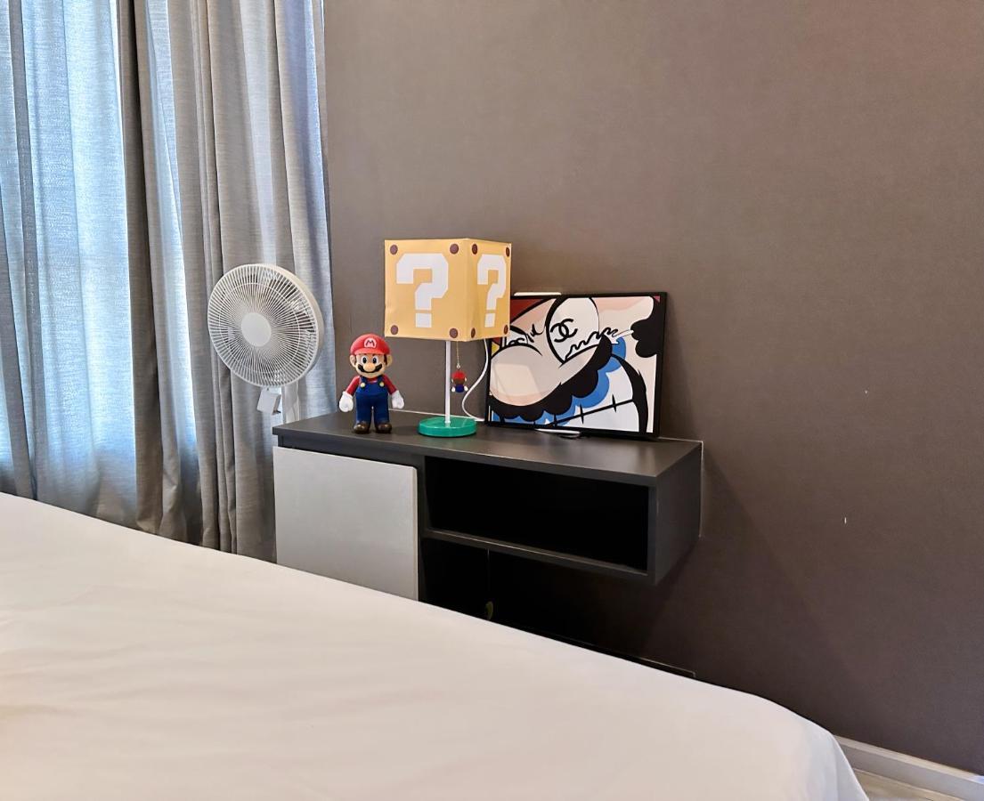 The Base Seaview Holiday Inn Патая Екстериор снимка